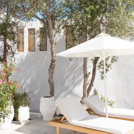 Hotel Cavo Bianco Boutique & 5*